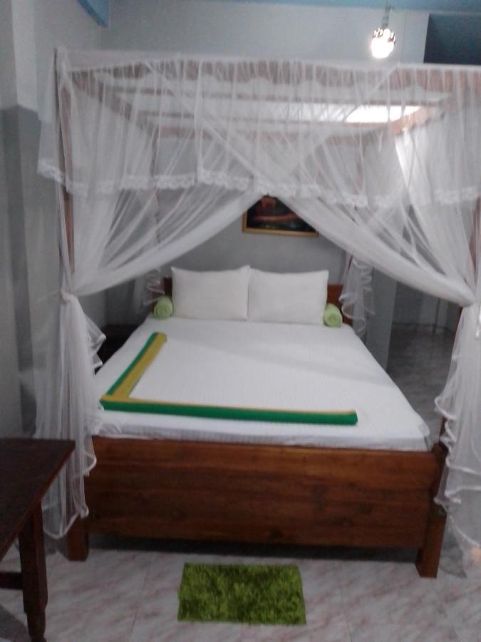 Green Park Safari House & Eco Tree House Uda Walawe Extérieur photo