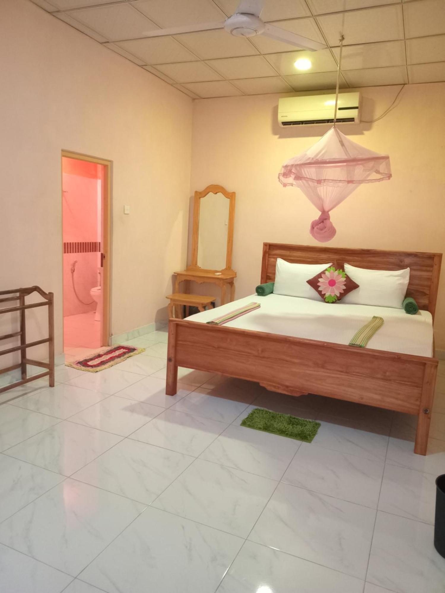 Green Park Safari House & Eco Tree House Uda Walawe Extérieur photo