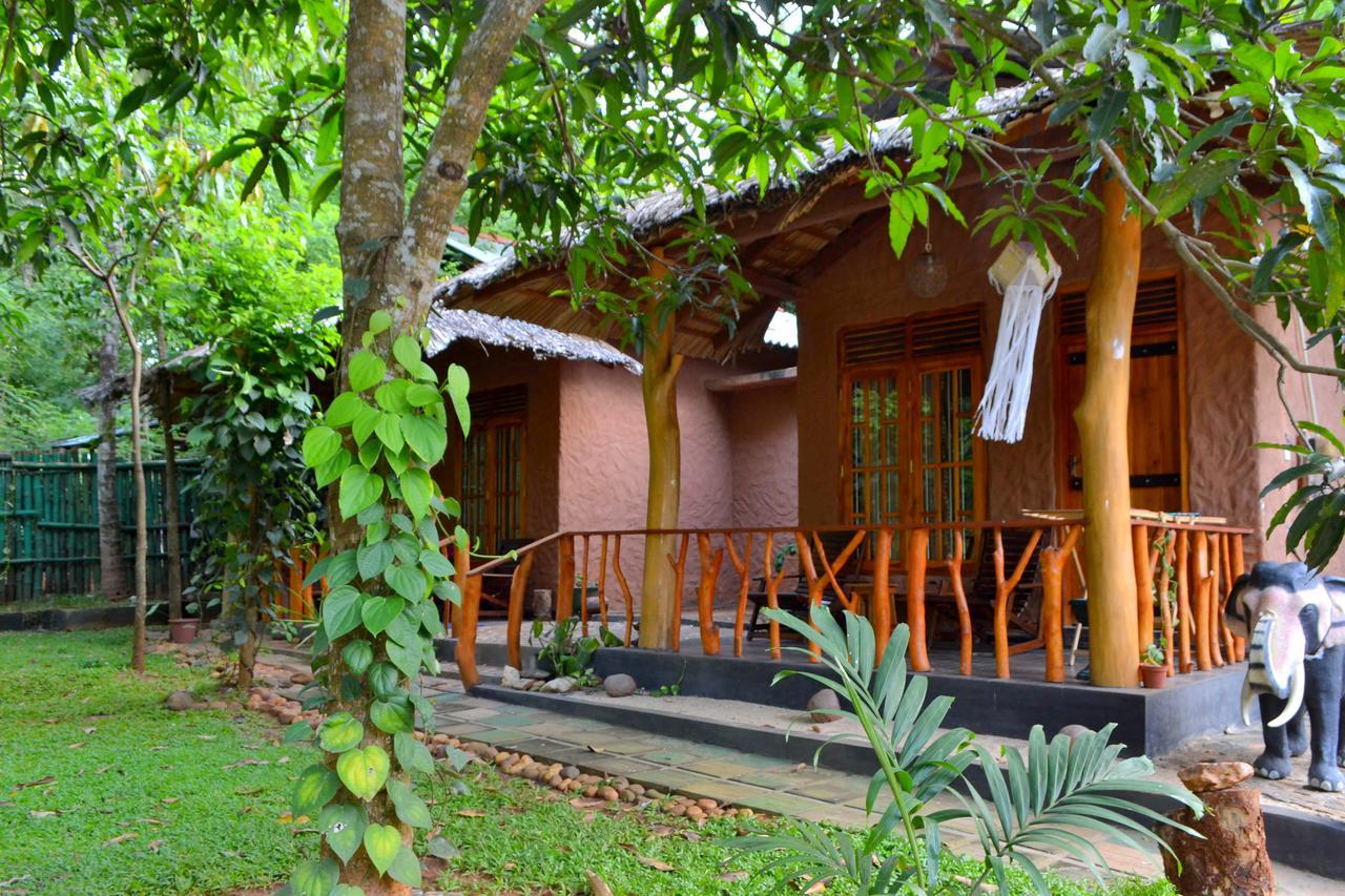Green Park Safari House & Eco Tree House Uda Walawe Extérieur photo